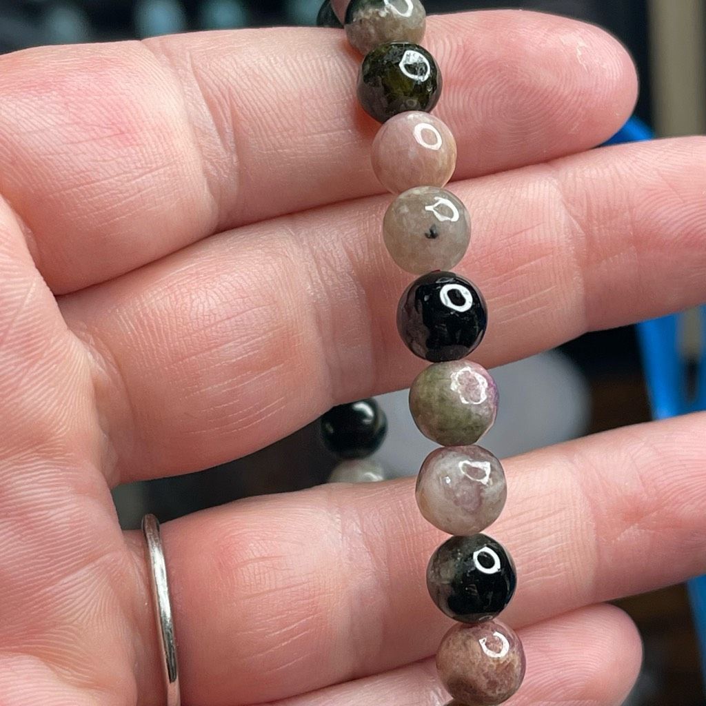 Other Pink Green Black Tourmaline beaded stretch bracelet ONE NEW reiki meditation crystal healing 6mm Size ONE SIZE - 4 Thumbnail