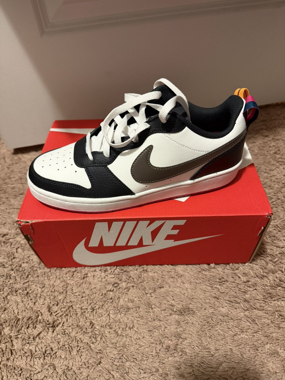 Nike COURT BOROUGH LOW 2 SE (GS) 7 Youth Size US 7 / IT 37 - 5 Thumbnail