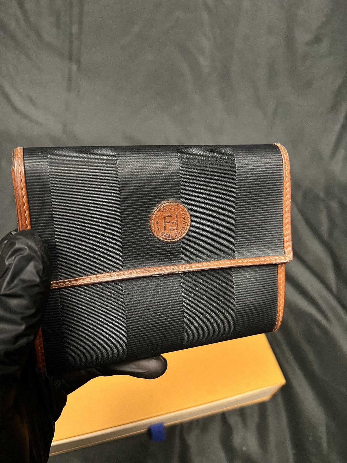 Fendi Fendi vintage wallet leather inside Size ONE SIZE - 1 Thumbnail