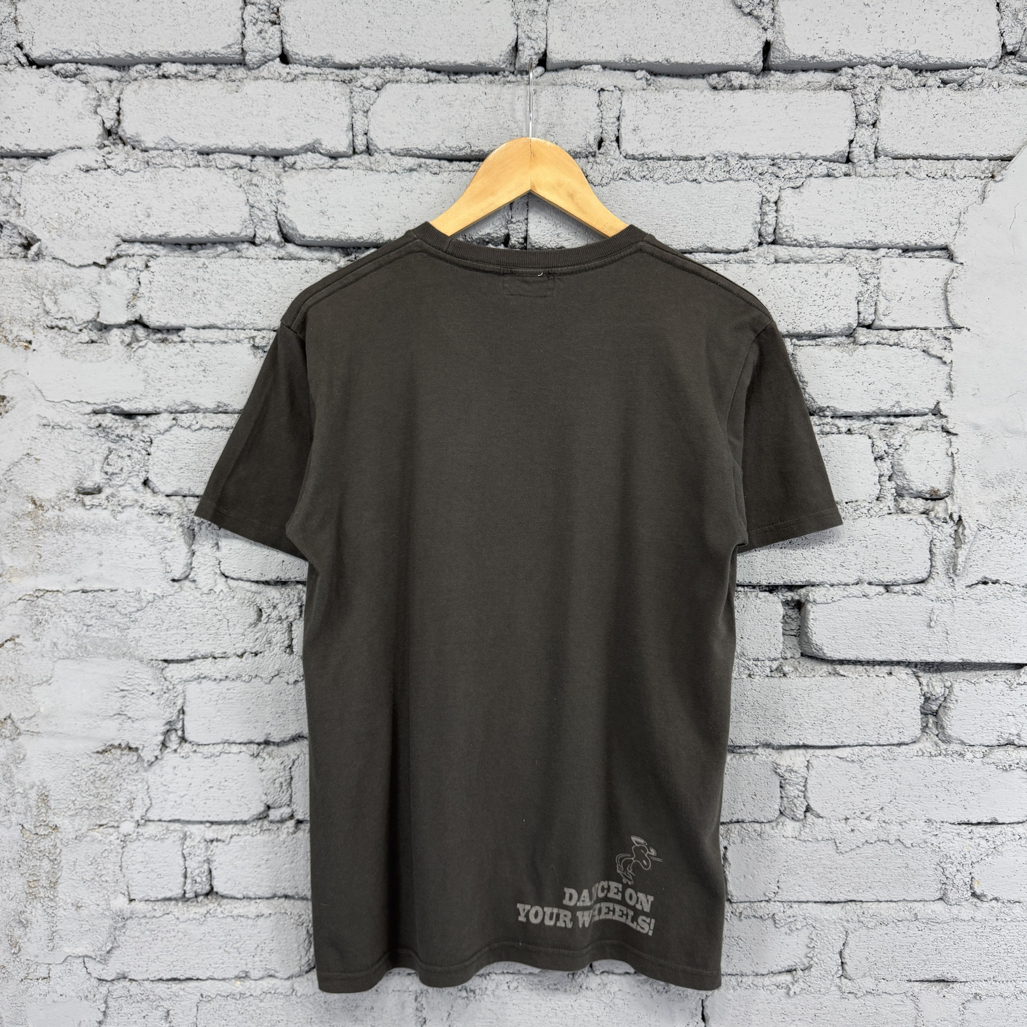 Vintage Vintage Peanuts Sunfaded Tshirt Featuring Snoopy Skateboard Size US S / EU 44-46 / 1 - 2 Thumbnail