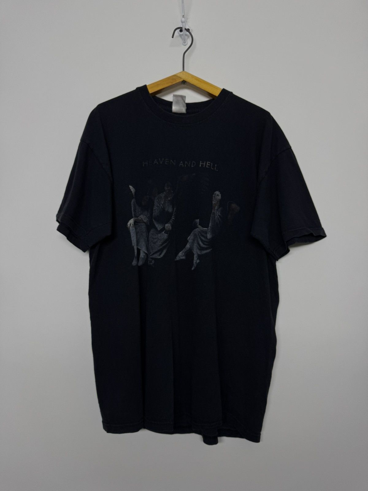 Fruit Of The Loom Vintage 2007 Heaven and Hell Black Sabbath Rock Band T-shirt Size US L / EU 52-54 / 3 - 5 Thumbnail
