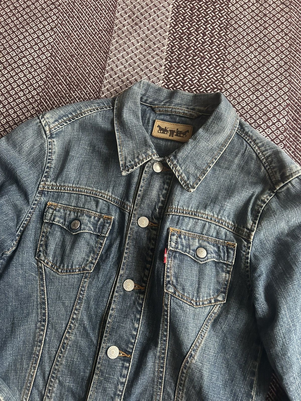 Levi's Vintage Levis Denim Y2K Jeans Jacket 90s Faded Washed Size M Size M / US 6-8 / IT 42-44 - 6 Thumbnail