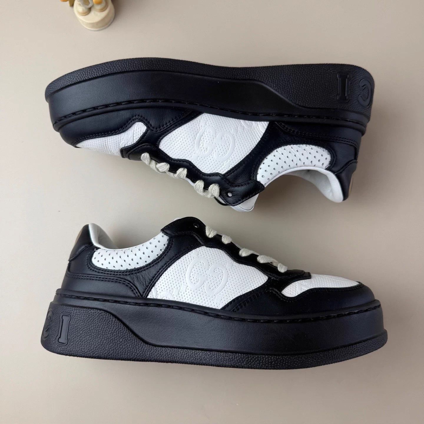 Gucci Gucci Women's Black/White Panda Cookie Sneakers Size US 5.5 / IT 35.5 - 5 Thumbnail