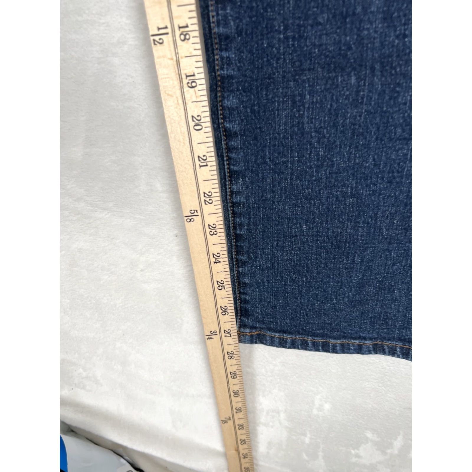 Ralph Lauren VINTAGE Lauren Ralph Lauren Jeans Women Petite 10 Blue Denim 5-Pocket Straight Inseam 27 Denim Medium Rise Mid Size 30 Waist Blue Womens Size 32" / US 10 / IT 46 - 3 Thumbnail