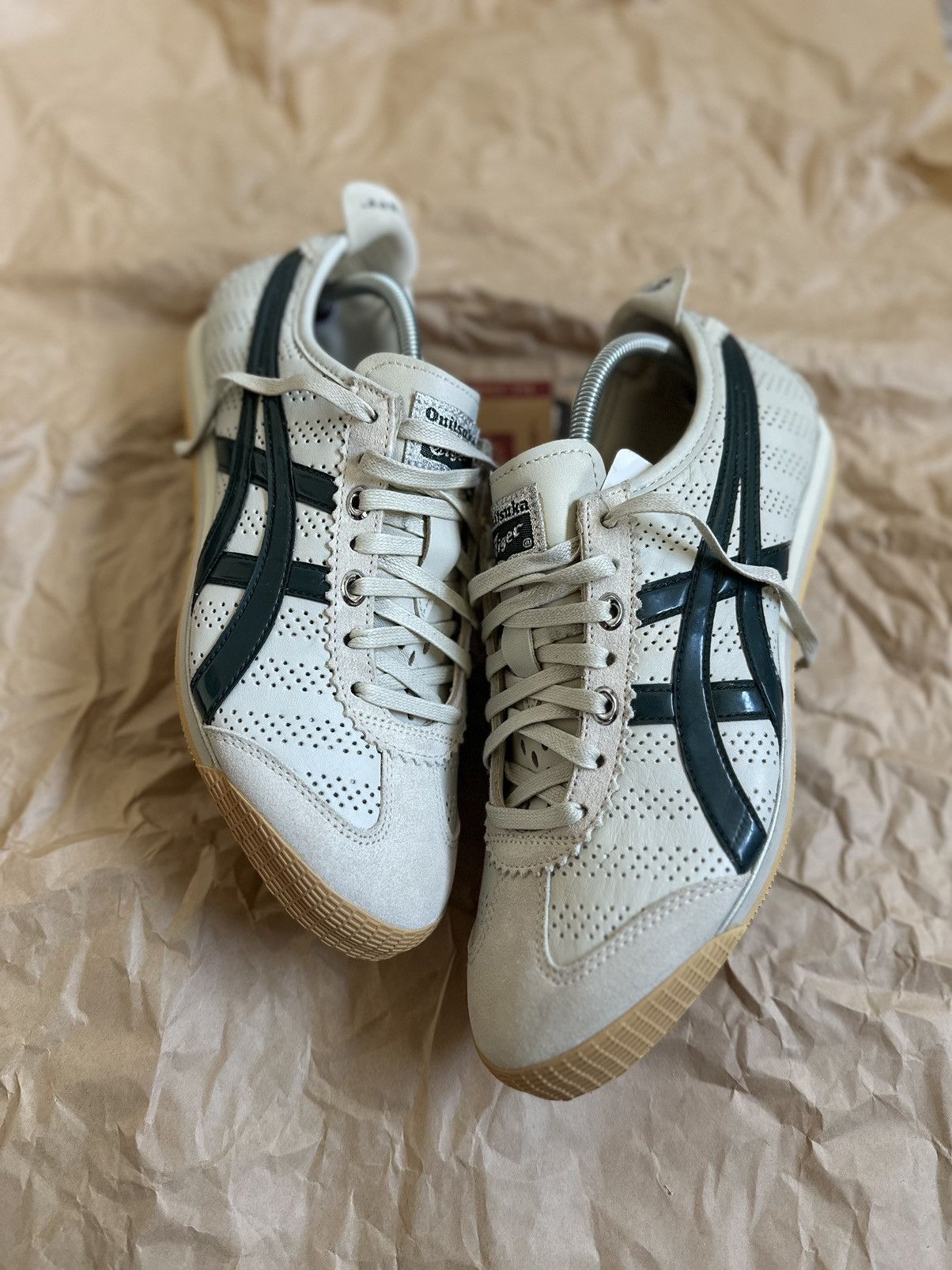 BMW × Japanese Brand × Onitsuka Tiger 🔥 Very Rare Onitsuka Tiger x BMW Mini Mexico 66 2007 Size US 8.5 / EU 41-42 - 1 Thumbnail