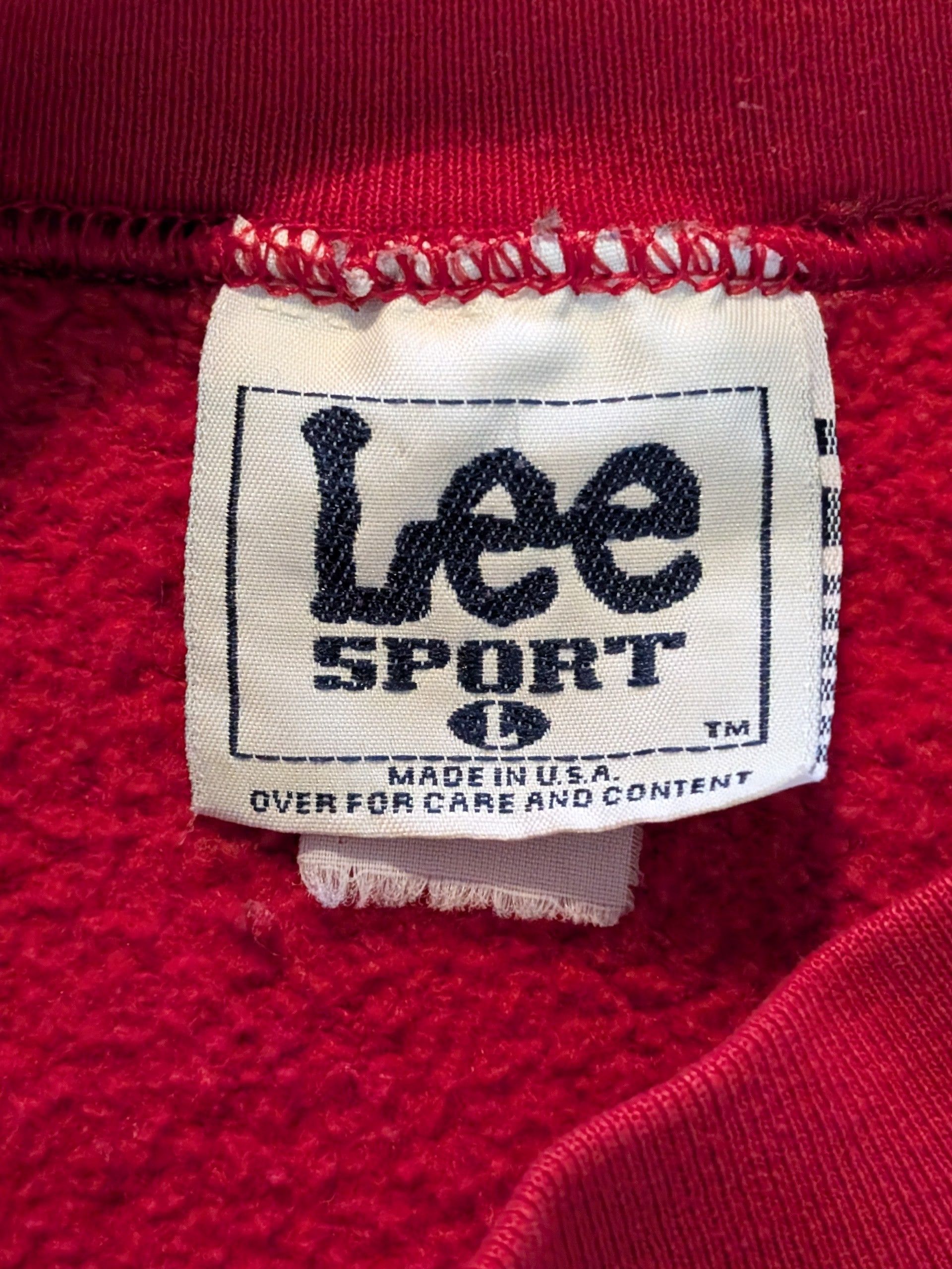 Lee 1999 Wisconsin Badgers Embroidered LeeCrewneck Sz L Size US L / EU 52-54 / 3 - 3 Thumbnail