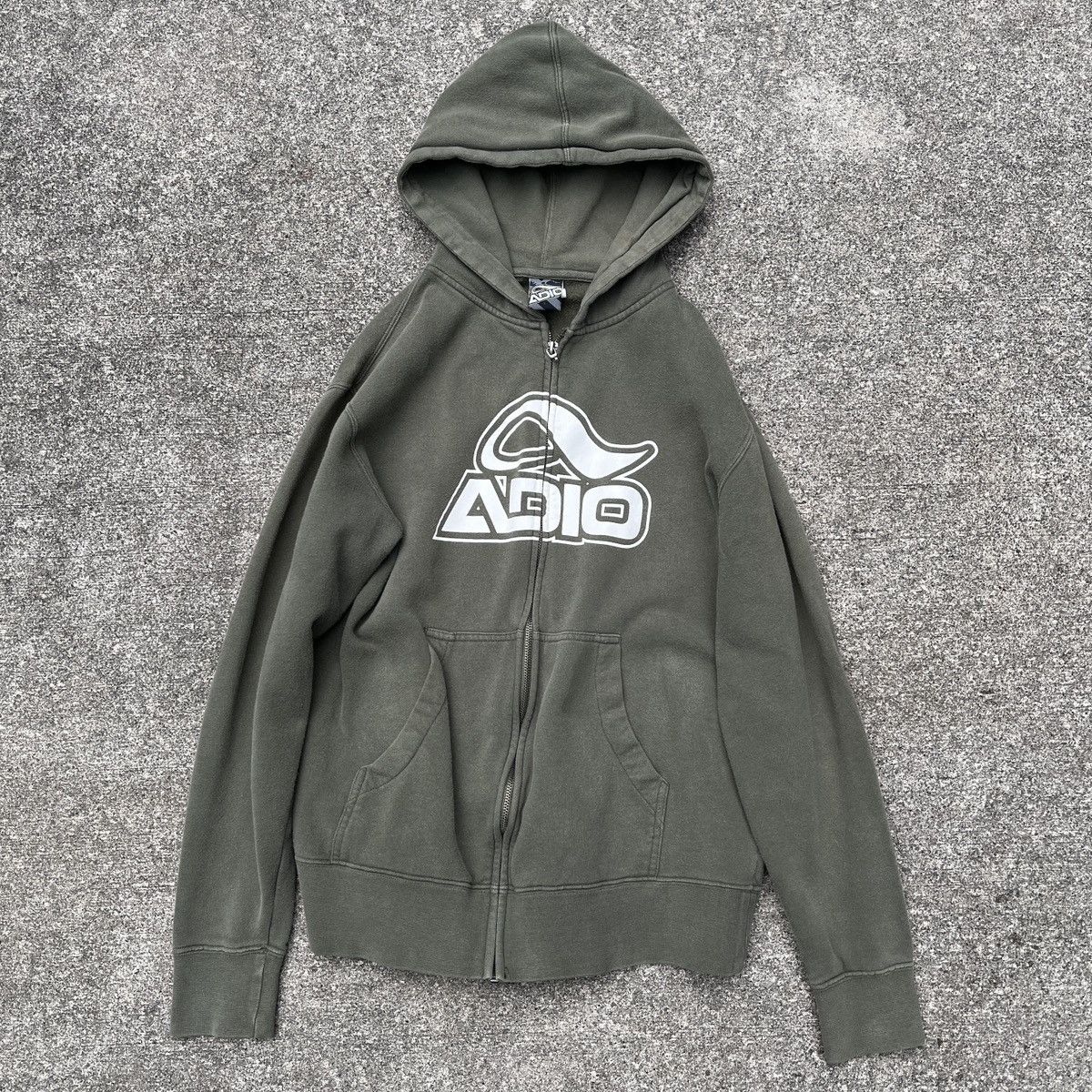 Vintage Adio Hoodie Size M Skateboarding Y2K 00’s