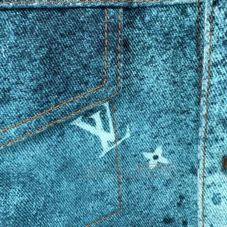 Louis Vuitton Louis Vuitton Ink-splashing logo rendering denim jacket Size US L / EU 52-54 / 3 - 4 Thumbnail