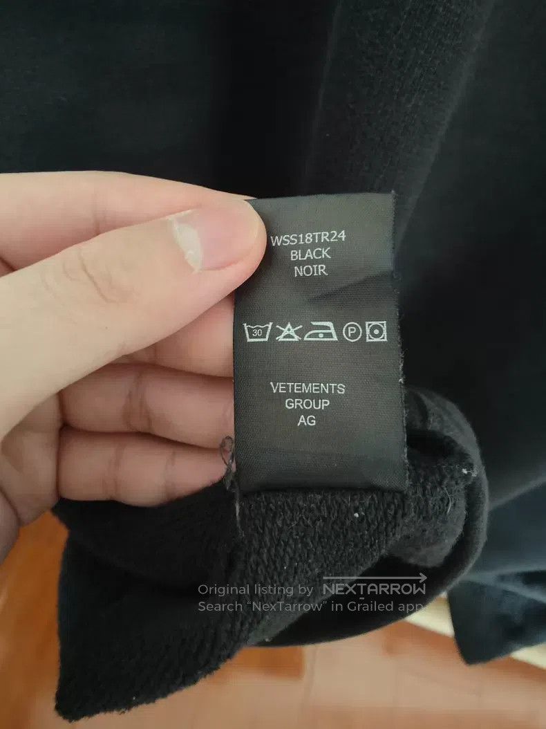 Vetements Vetements Two-Piece Hoodie Size US S / EU 44-46 / 1 - 5 Thumbnail
