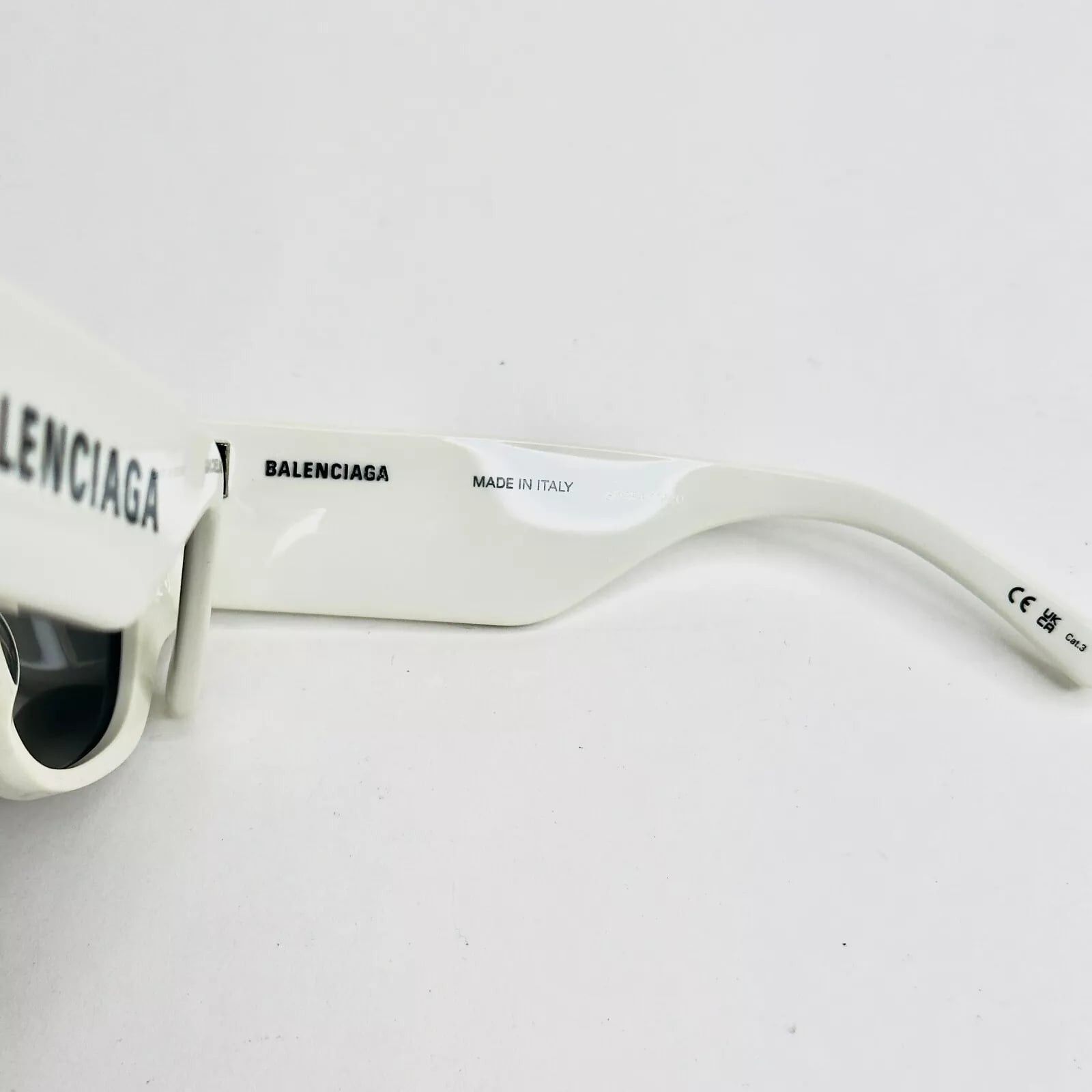 Balenciaga BALENCIAGA MAX CAT 0259 White 007 Fashion Logo Bold BB0259 Size ONE SIZE - 5 Thumbnail