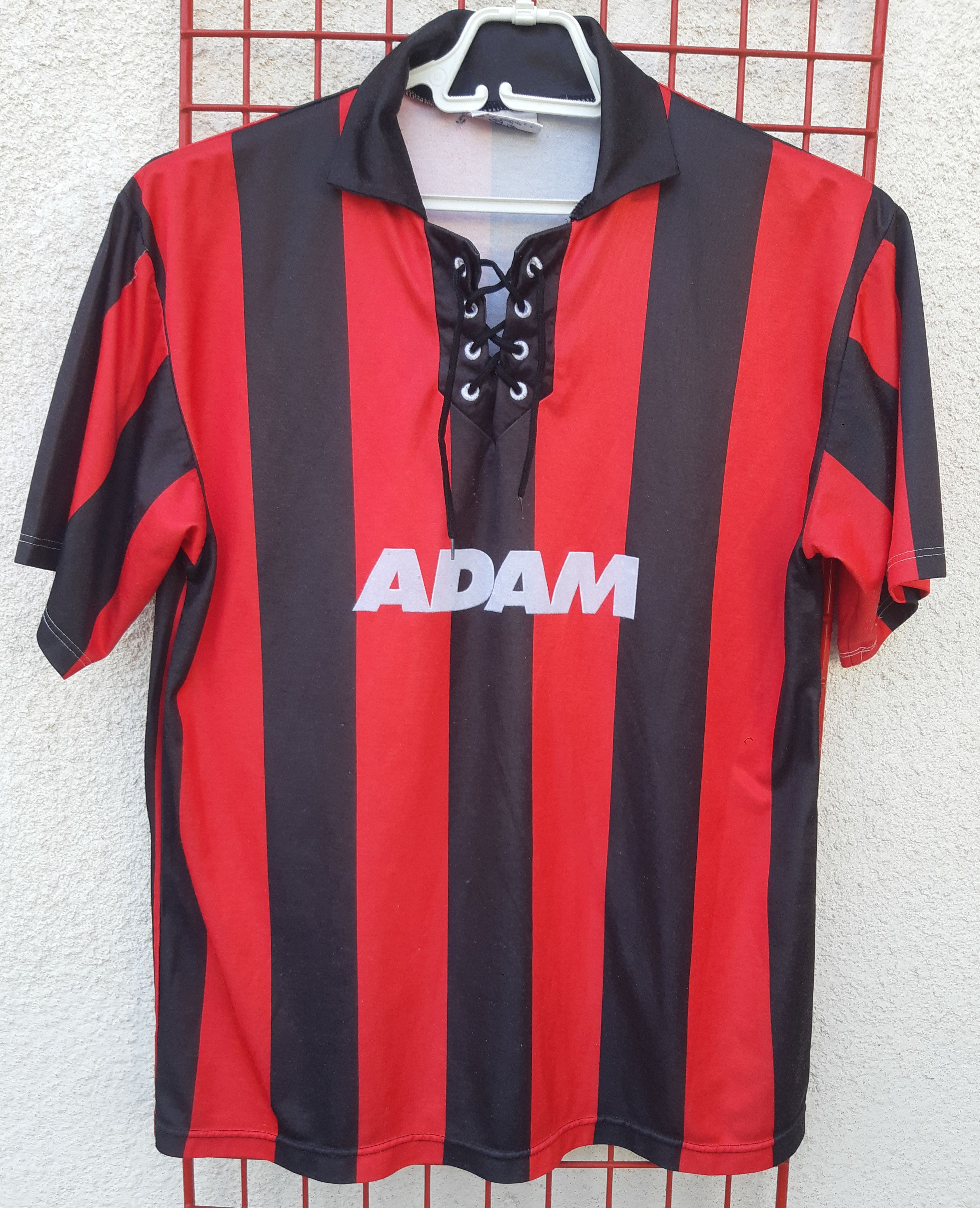 Other Saller Football Jersey Frankfurt Eintracht size XL Size US XL / EU 56 / 4 - 1 Thumbnail