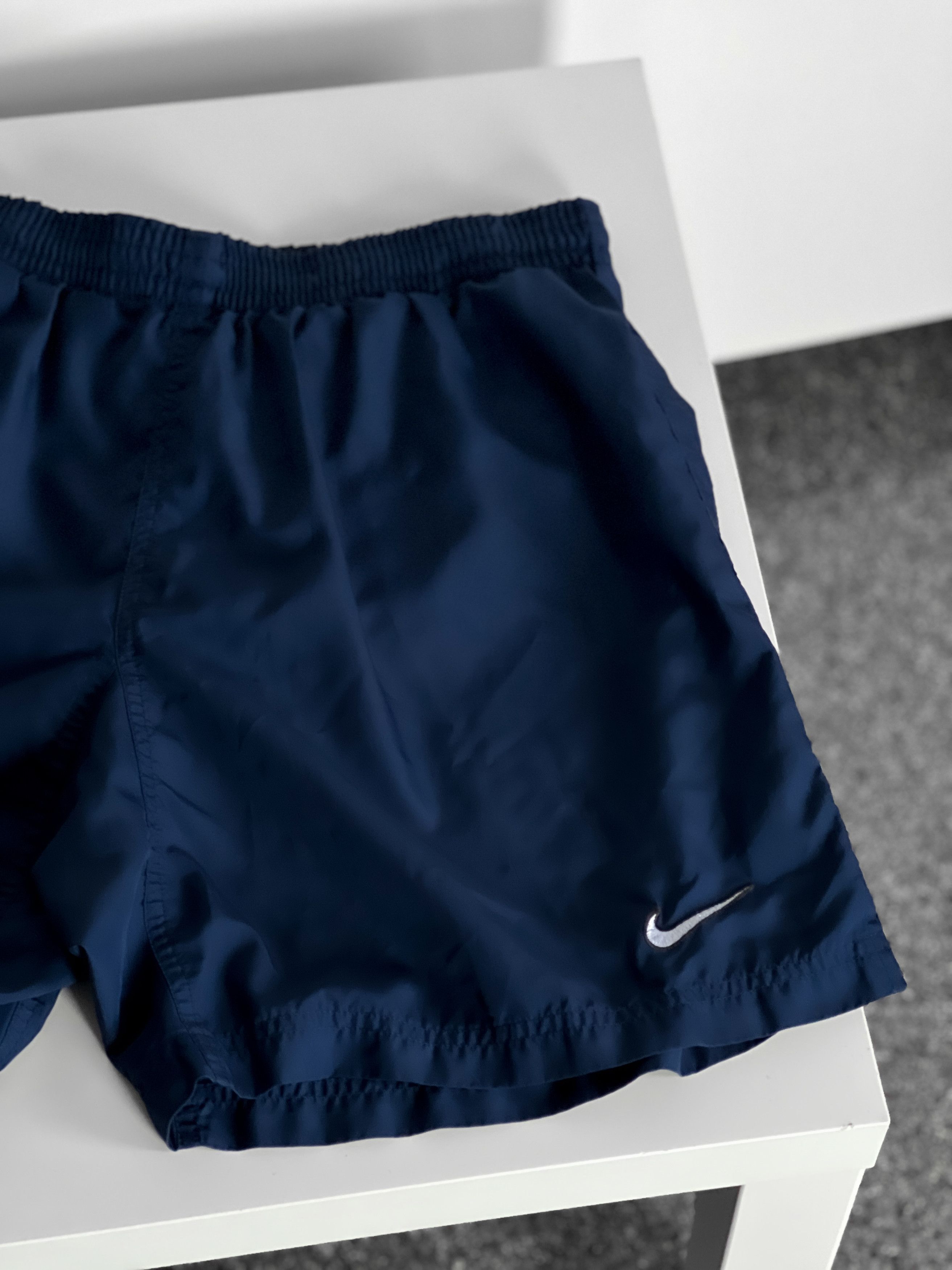 Nike Nike Vintage 90`s Men`s Shorts Size US 32 / EU 48 - 3 Thumbnail