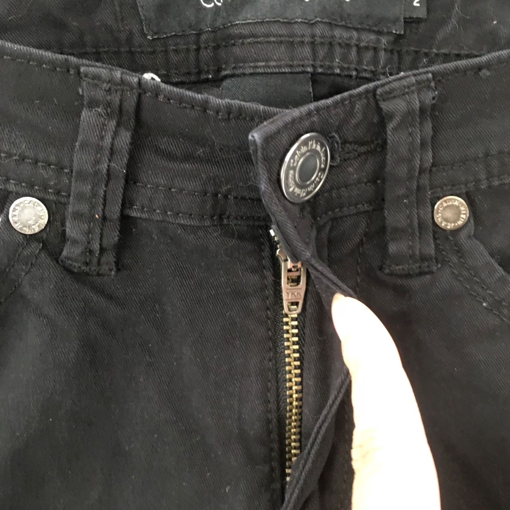 Calvin Klein Calvin Klein Jeans Skinny Crop Womens 2 Black Cotton Blend Zip Denim 5-Pocket Regular Size 28x25.5 Inseam 25.5 In Size 26" / US 2 / IT 38 - 4 Thumbnail