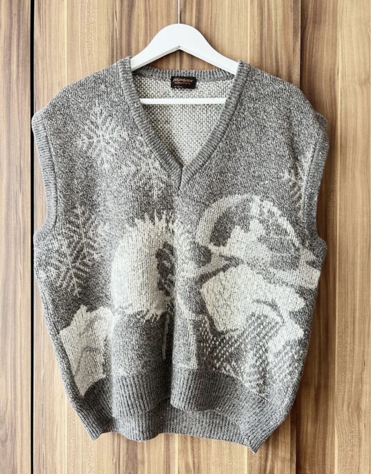 Yves Saint Laurent Yves Saint Laurent archive 80s Eskimo near igloo wool vest Size US M / EU 48-50 / 2 - 5 Thumbnail