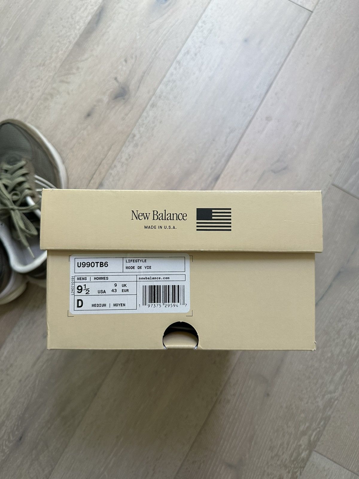 New Balance New Balance 990v6 - Olive Size US 9.5 / EU 42-43 - 5 Thumbnail