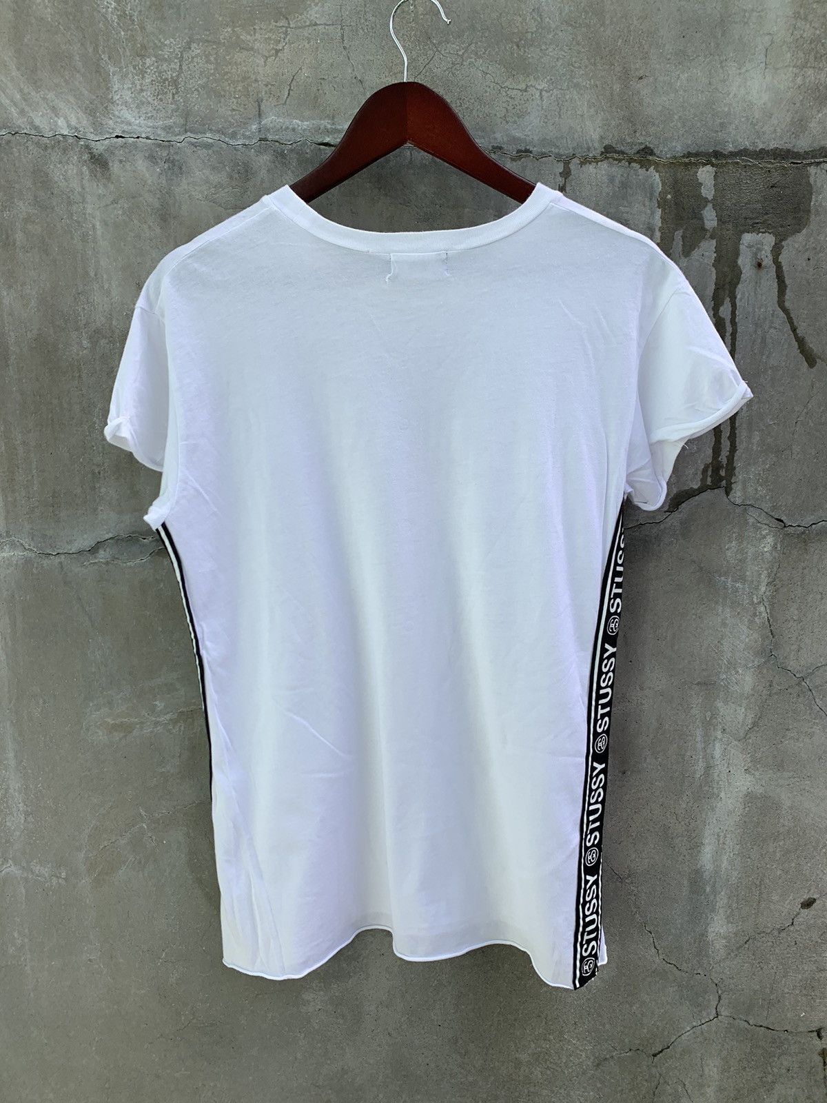 Stussy Side Taped Chain Logo Tee Size S / US 4 / IT 40 - 4 Thumbnail
