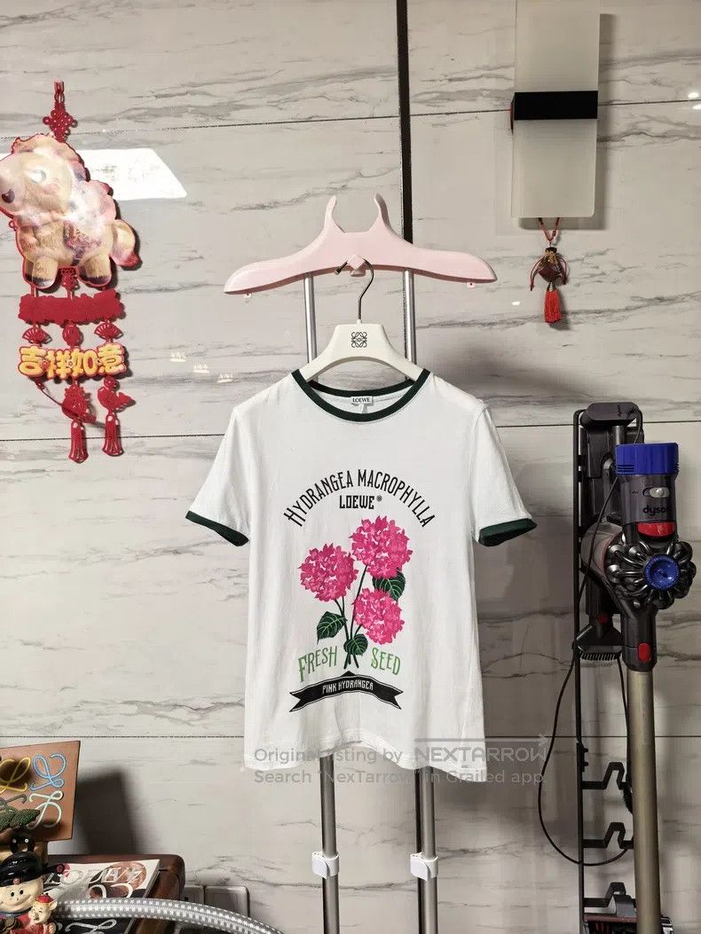 Loewe Loewe Floral Printed Logo Short Sleeve T-Shirt, Length 58, Size S / US 4 / IT 40 - 1 Thumbnail