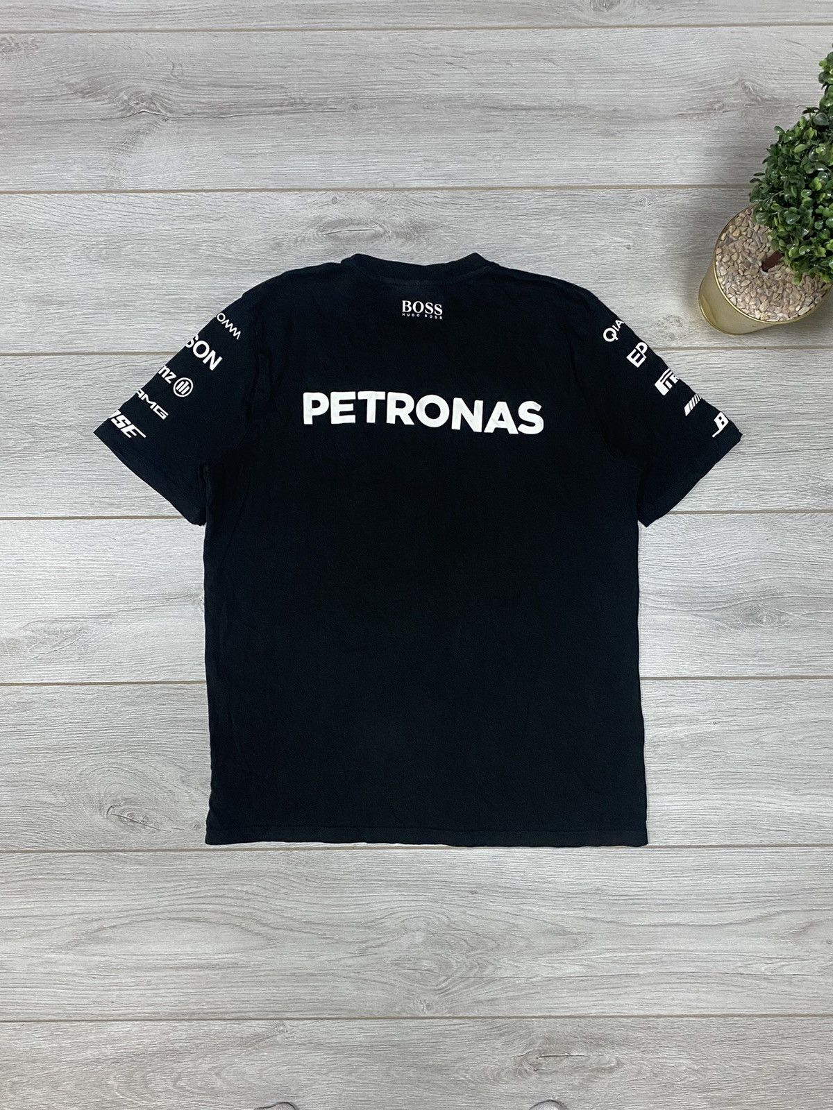 Mercedes-Benz Mercedes Petronas Pirelli t-shirt big logo Size US M / EU 48-50 / 2 - 2 Thumbnail