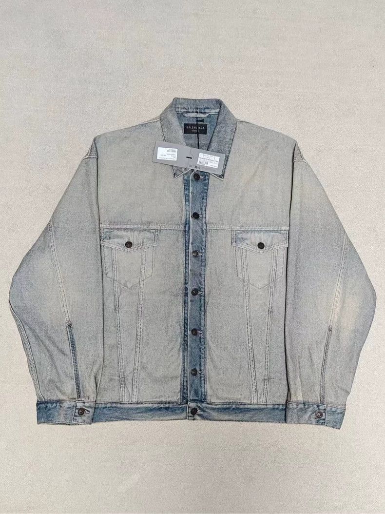Balenciaga Balenciaga 24ss distressed logo washed denim jacket 