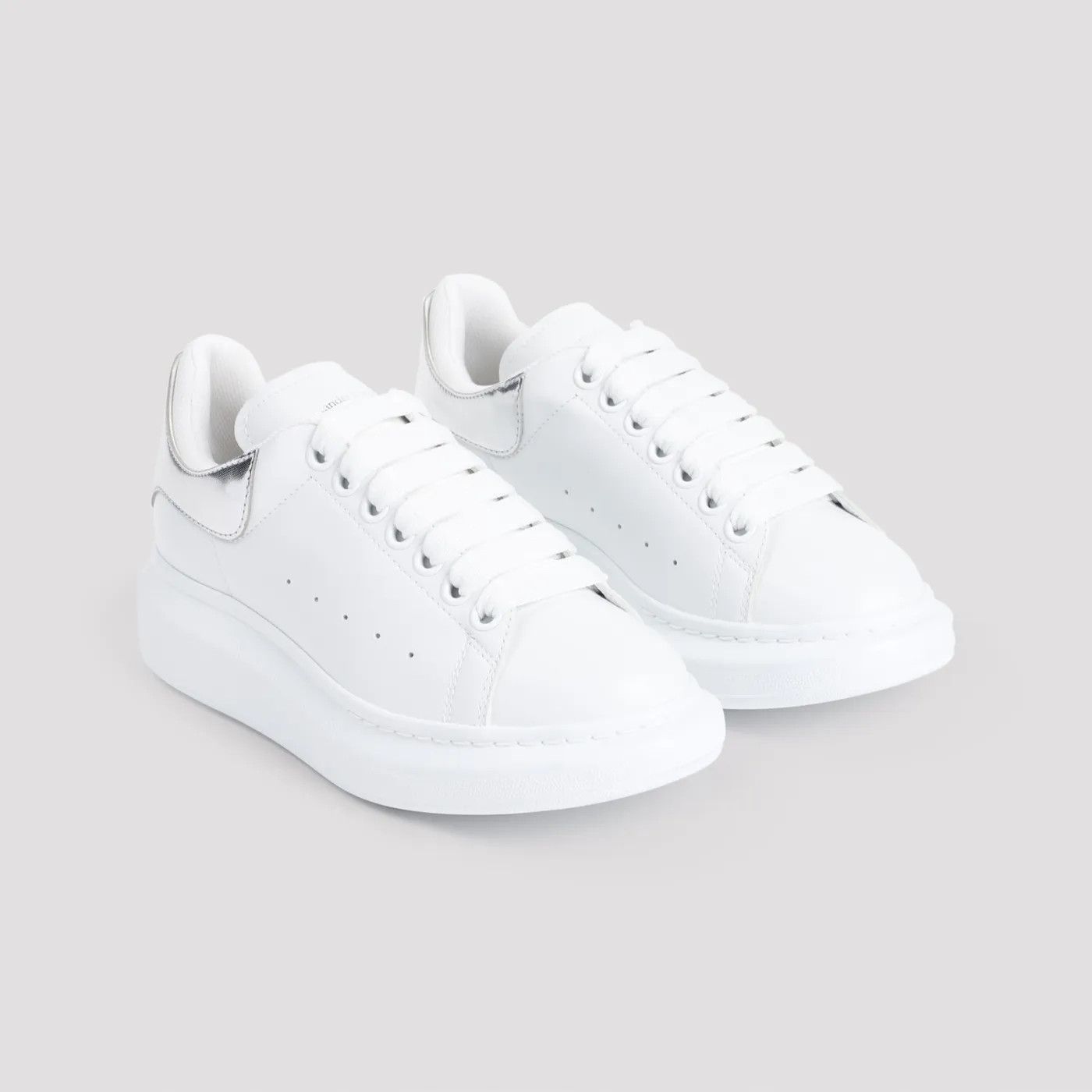 Alexander McQueen o1s22i1n1024 Leather Sneakers in White Silver Size US 7 / IT 37 - 3 Thumbnail