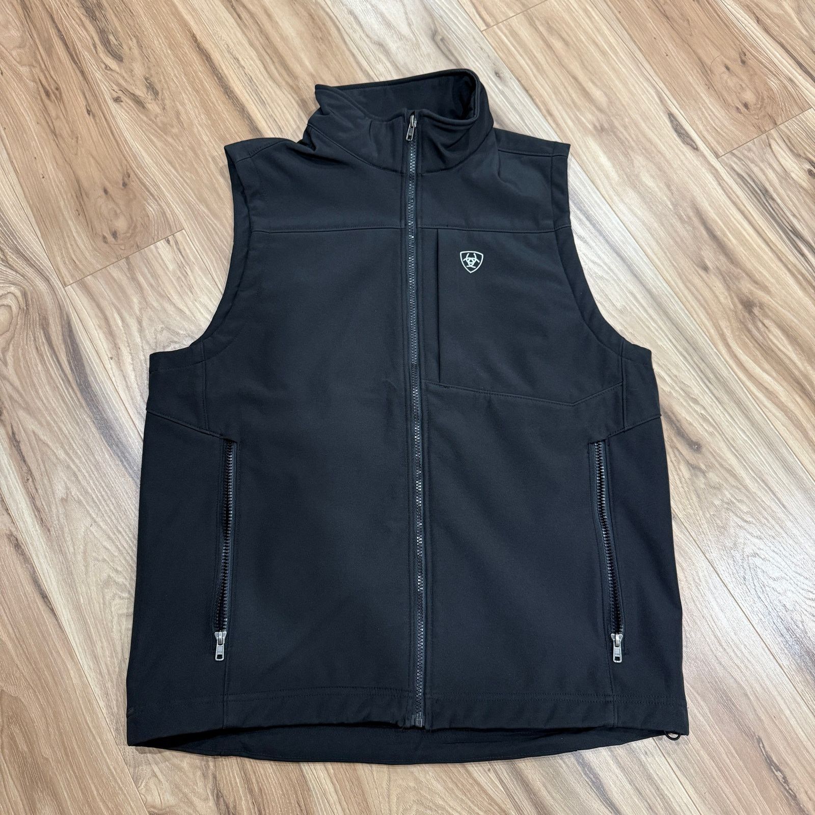 Ariat Logo 2.0 Softshell Vest in Black Size US S / EU 44-46 / 1 - 8 Thumbnail
