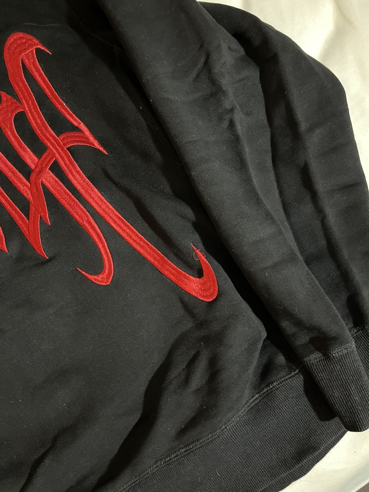 Revenge Revenge red embroidered crewneck black Size US L / EU 52-54 / 3 - 3 Thumbnail