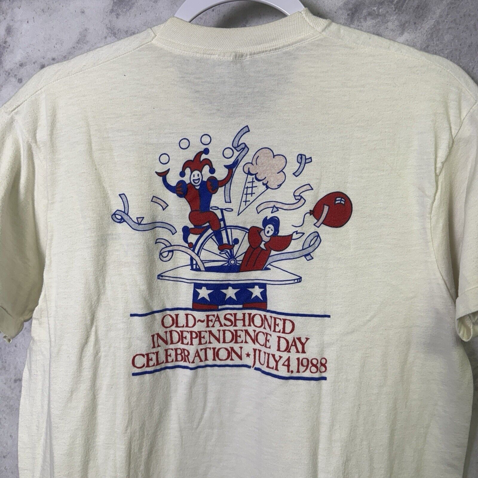 Vintage Vintage 80s Independent Day Celebration T Shirt Mens Large W Size US L / EU 52-54 / 3 - 1 Thumbnail