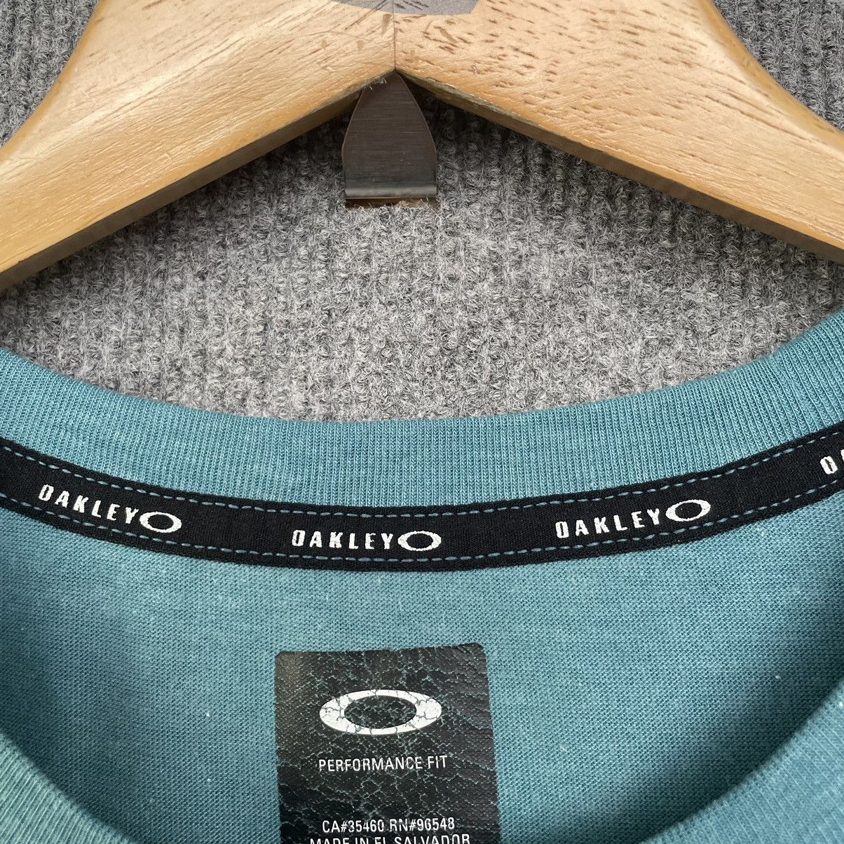 Oakley Oakley Perfomance Fit Center Logo Gorpcore T Shirt Size US XL / EU 56 / 4 - 3 Thumbnail