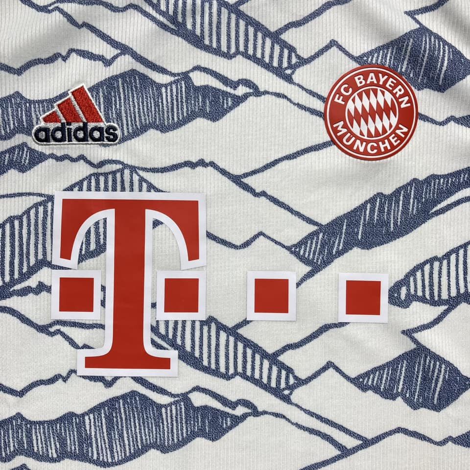 Adidas 2021-22 Bayern Munchen Third Adidas GM5315 Size US S / EU 44-46 / 1 - 3 Thumbnail