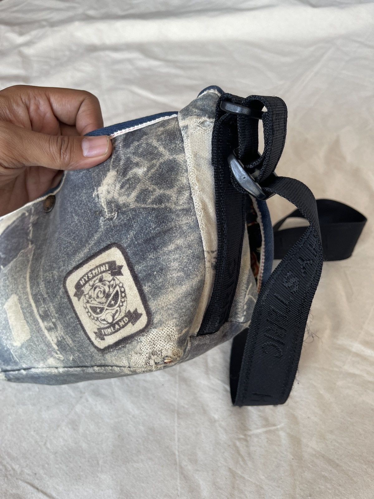 Hysteric Glamour Hysteric Mini Original Distressed Design Sling Bag Size ONE SIZE - 7 Thumbnail