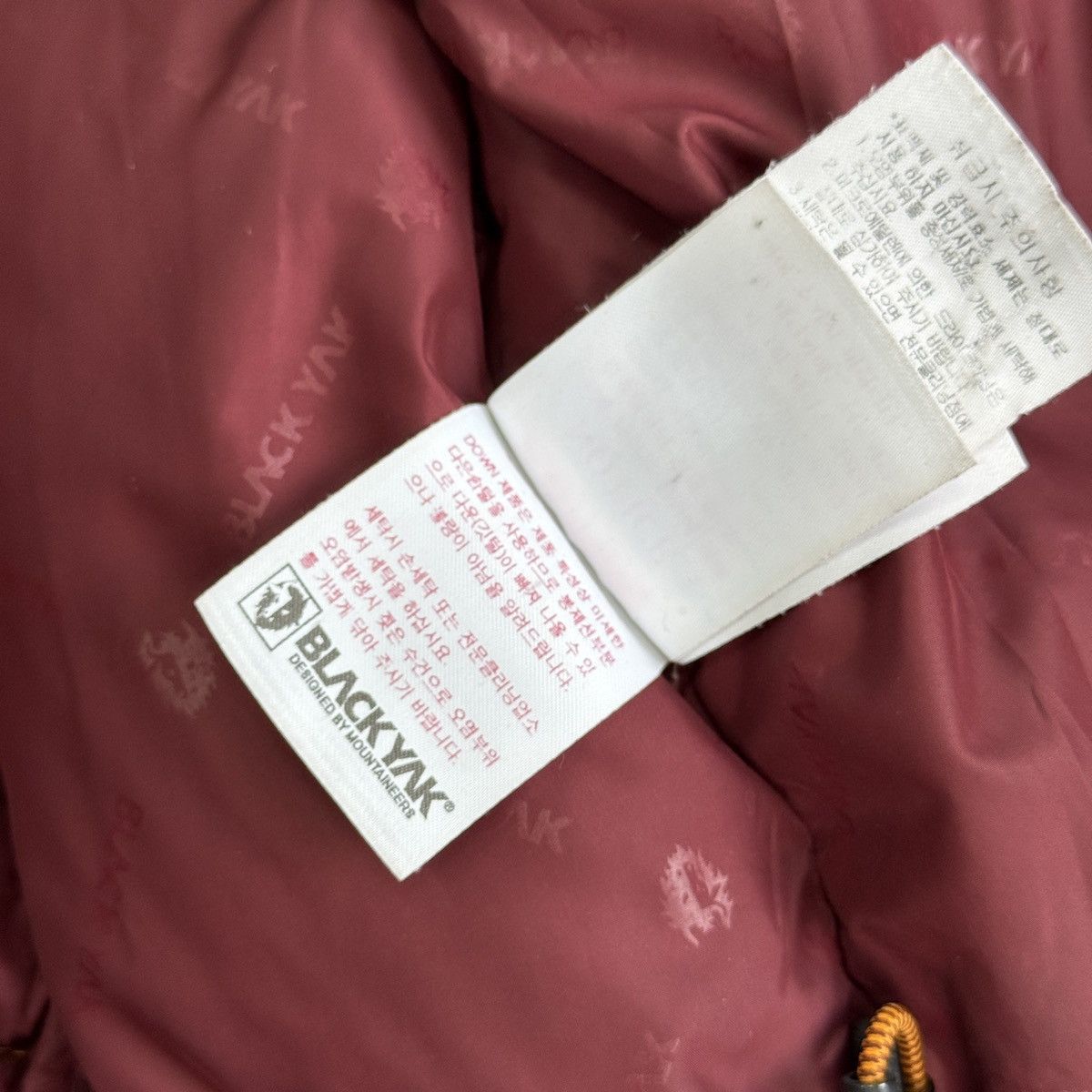 BLACKYAK Black Yak Extreme Peak Down Yellow Men Jacket Gorpcore Size US L / EU 52-54 / 3 - 22 Thumbnail
