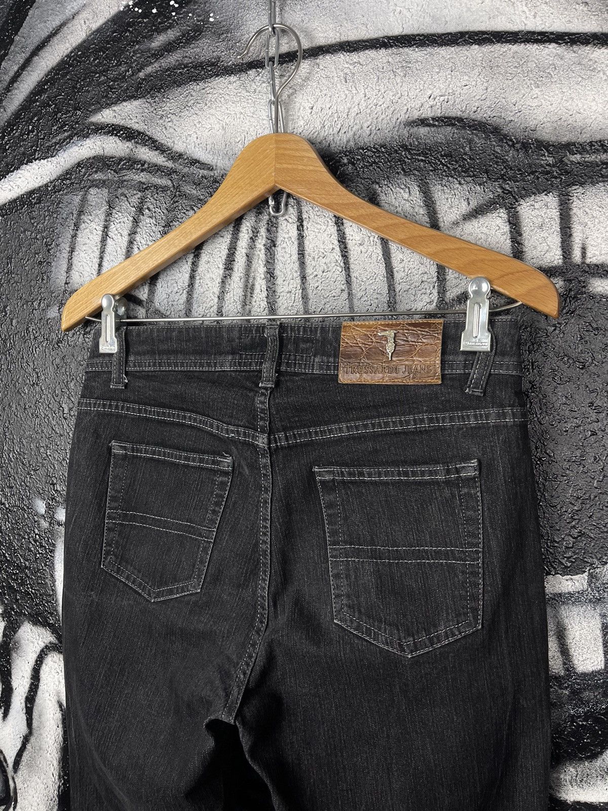Trussardi Trussardi Jeans Vintage Luxury Women’s Denim Shorts Size 28 Size 28" / US 6 / IT 42 - 1 Thumbnail