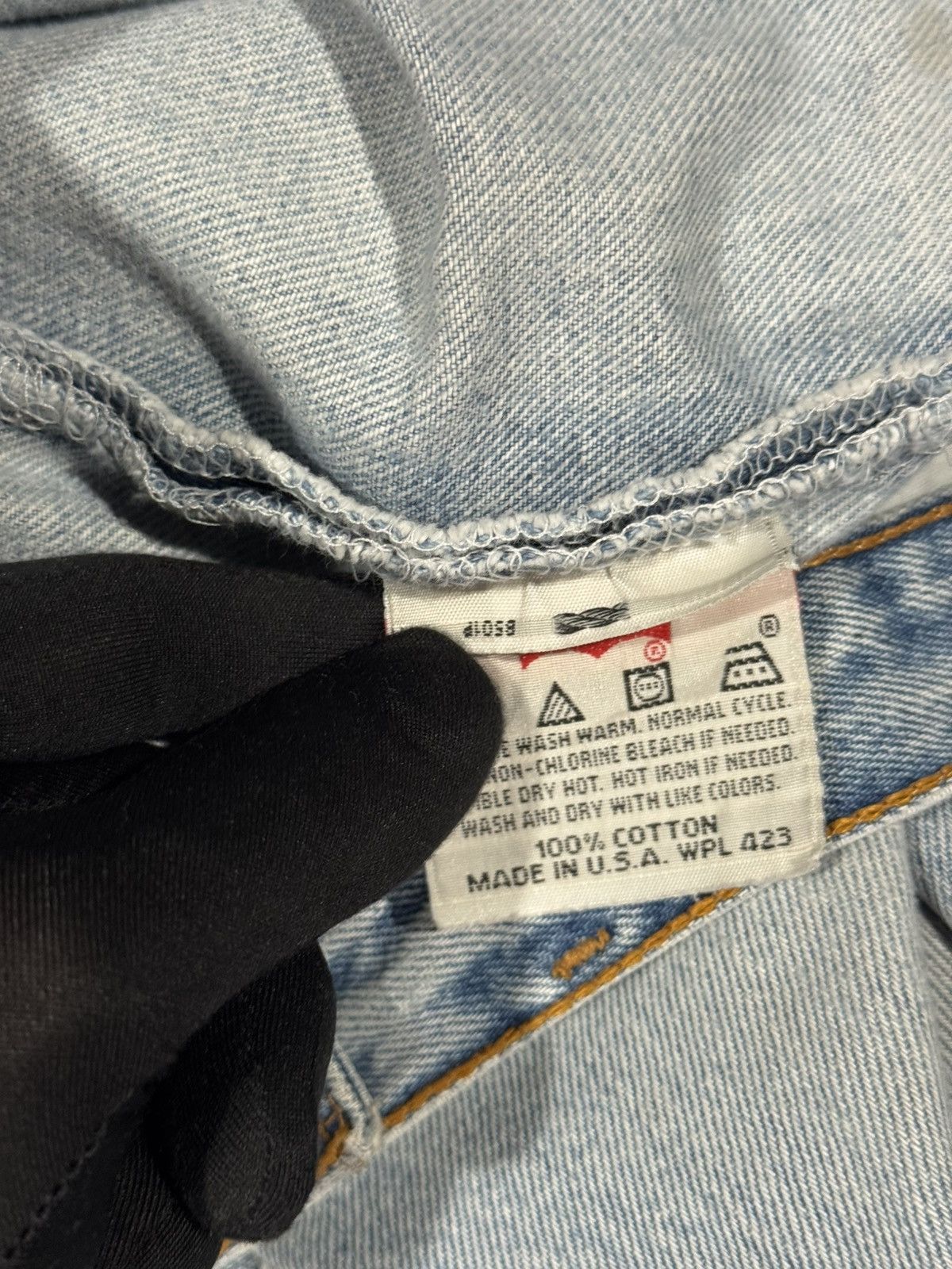 Levi's Vintage Clothing 1990s Vintage Levi’s Faded Distressed Knee Blow Out Jeans 38 Size US 38 / EU 54 - 12 Thumbnail
