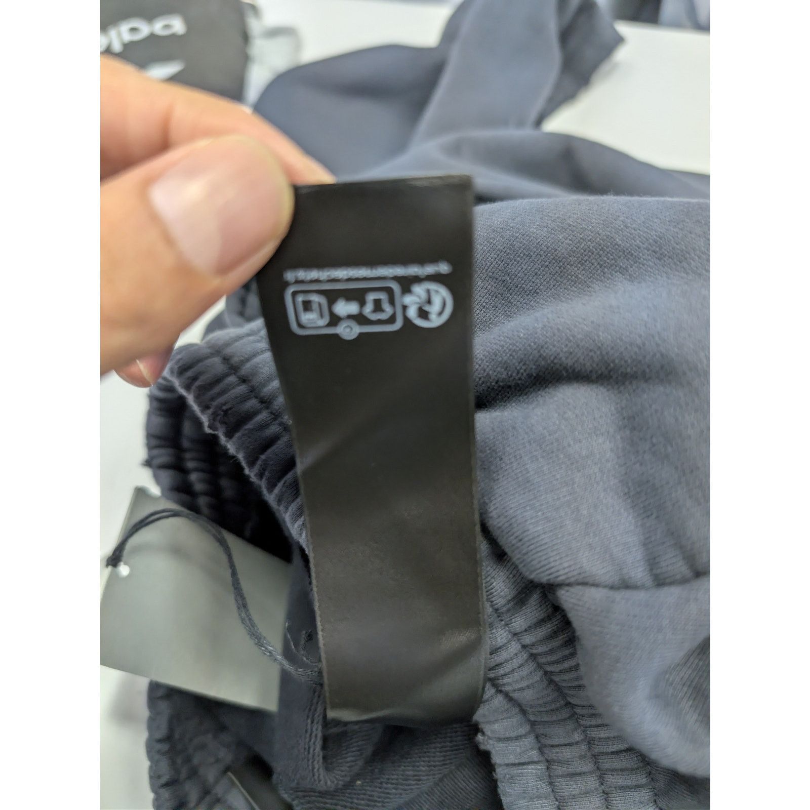 Balenciaga o1rshd1 Baggy Sweatpants in Washed Black Size US 28 / EU 44 - 20 Thumbnail
