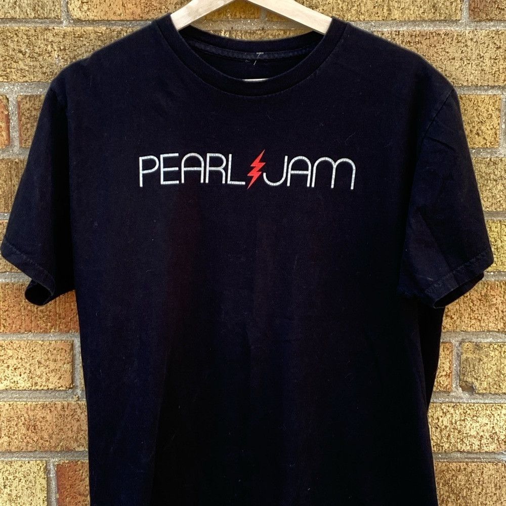 Vintage Y2K Pearl Jam Band Tour T Shirt Mind Your Manners 2016 Blac Size US M / EU 48-50 / 2 - 2 Thumbnail