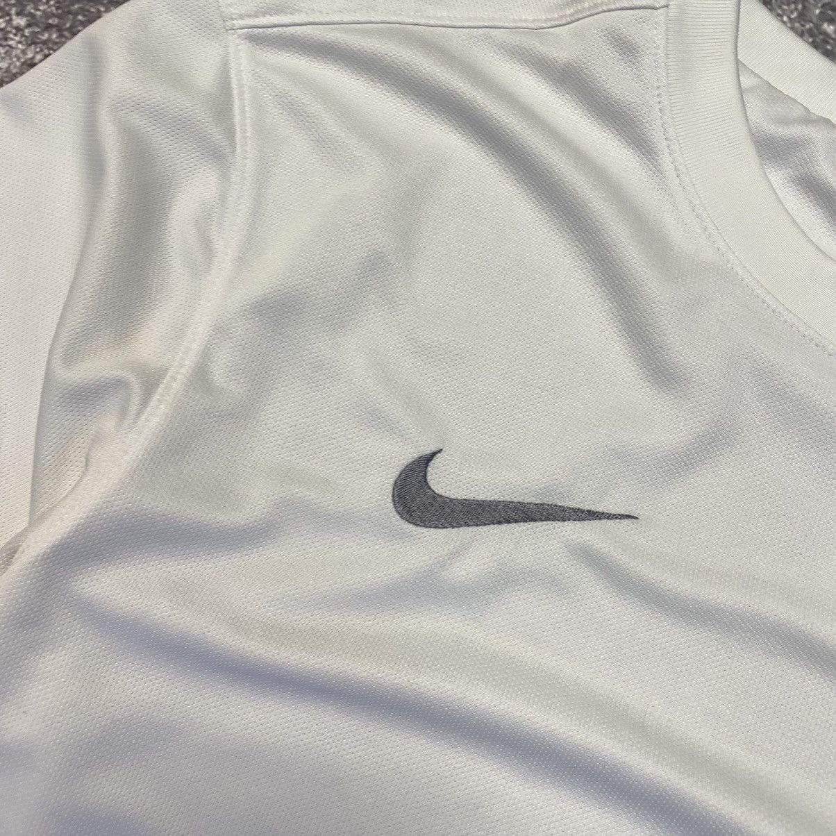 Vintage Vintage Nike FC New Zealand Football National team jersey Size US L / EU 52-54 / 3 - 4 Thumbnail
