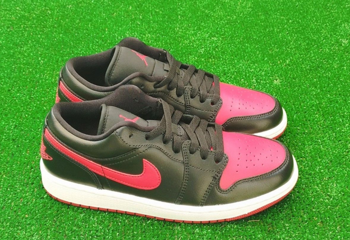 Jordan Brand Shoes Air Jordan 1 Low Size US 9.5 / IT 39.5 - 1 Thumbnail