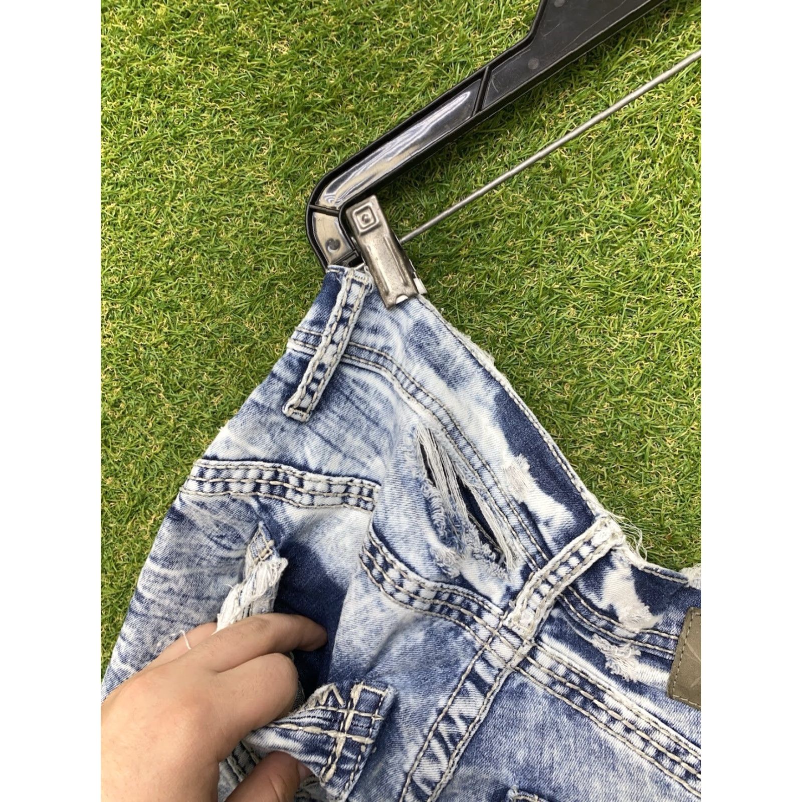 Vintage Vintage Buckle BKE Jeans Mens 26L Aiden Straight Leg Mid Rise Distressed Light Wash Denim 3D Y2K band hip hop rock retro 2000s USA Logo Mens Jeans Size US 26 / EU 42 - 3 Thumbnail