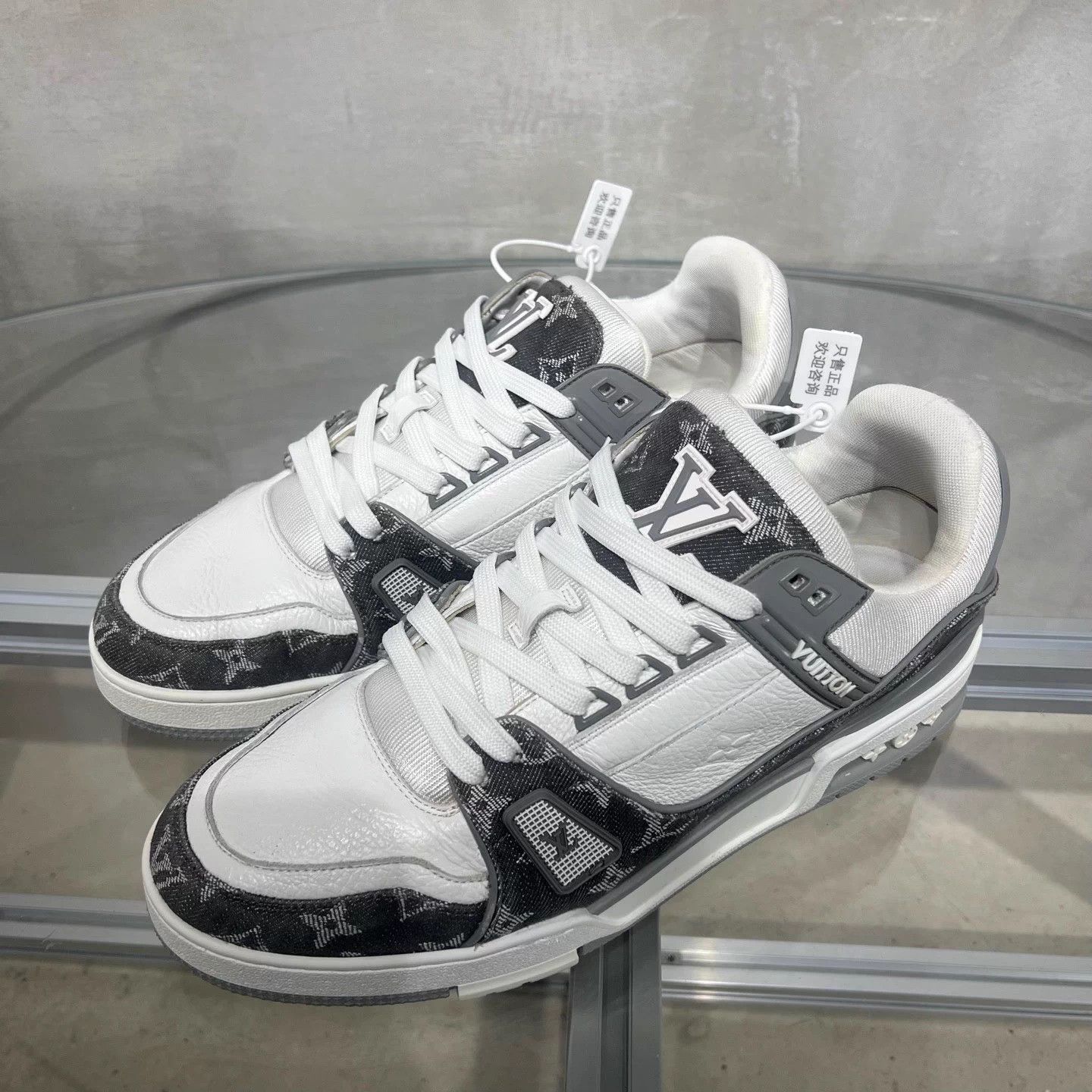 Louis Vuitton LV Trainer Gray Denim UK9 43 Size US 9 / EU 42 - 2 Thumbnail