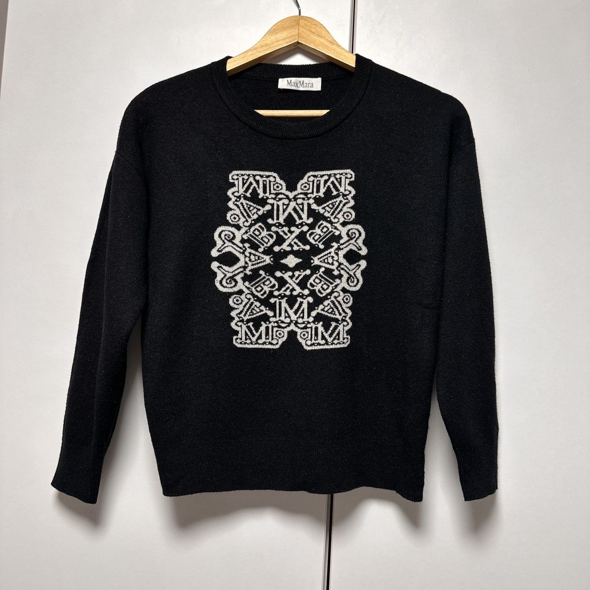 Max Mara women's wool sweater luxury