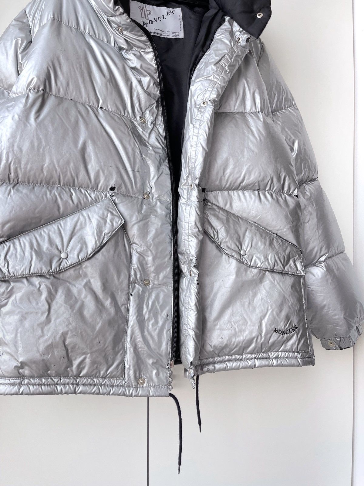 Moncler Vintage Moncler Grenoble Silver Puffer Jacket Down 90’s Size US L / EU 52-54 / 3 - 9 Thumbnail