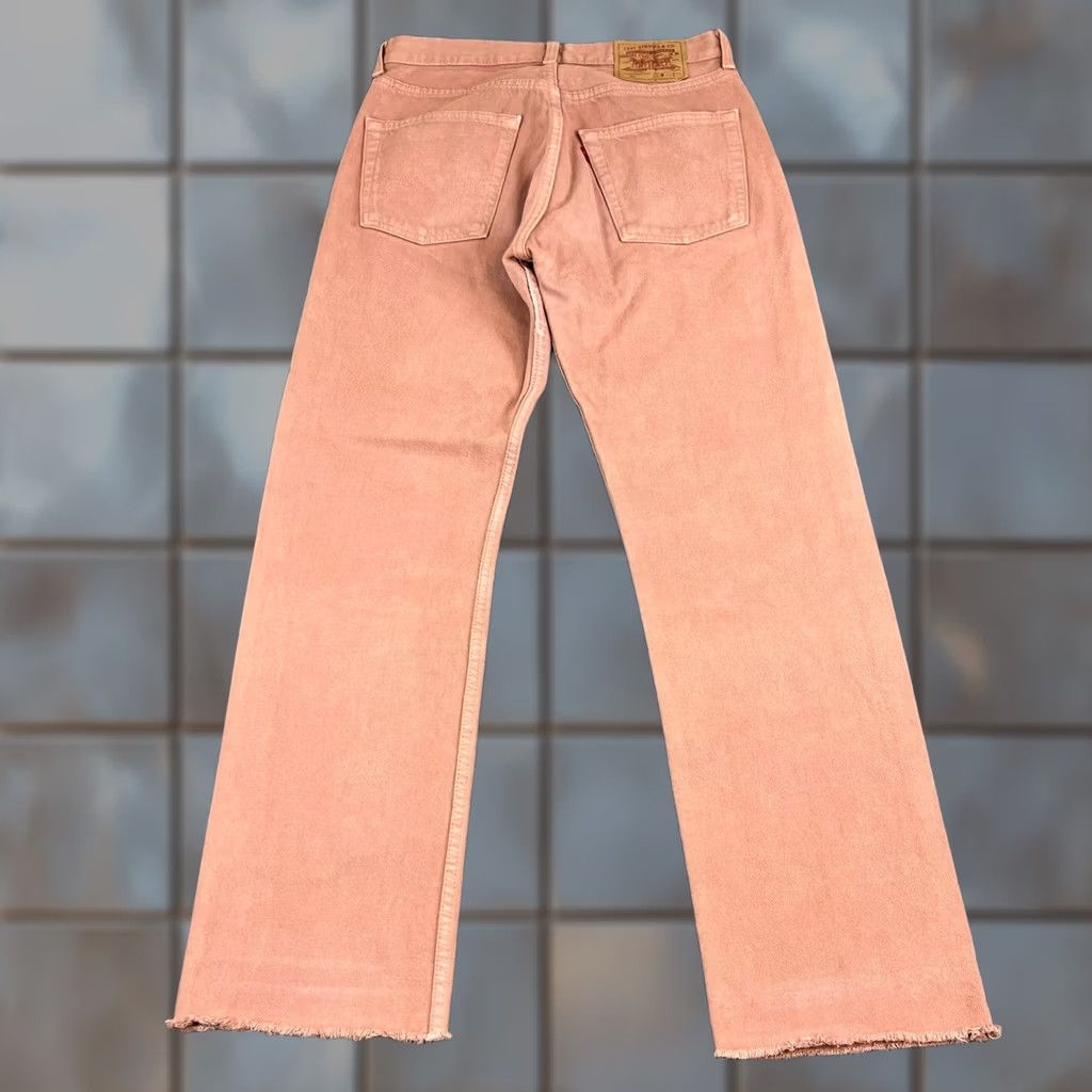 Levi's VINTAGE Levi's 501 Jeans Straight 30 30 UK 10 Salmon Pink 90s UK Made Men's Jeans 30 in Denim 5-Pocket Design Slimming Regular Fit Womens? Size US 30 / EU 46 - 1 Thumbnail