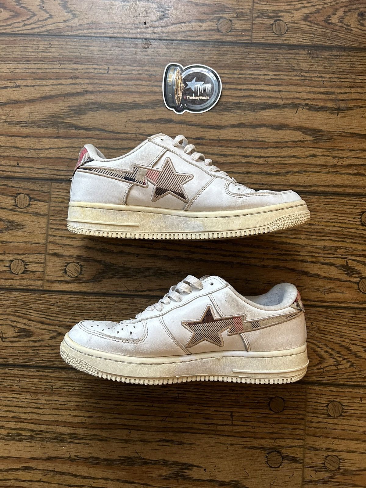 Bape Bape White / Bapestas Size US 9 / EU 42 - 2 Thumbnail