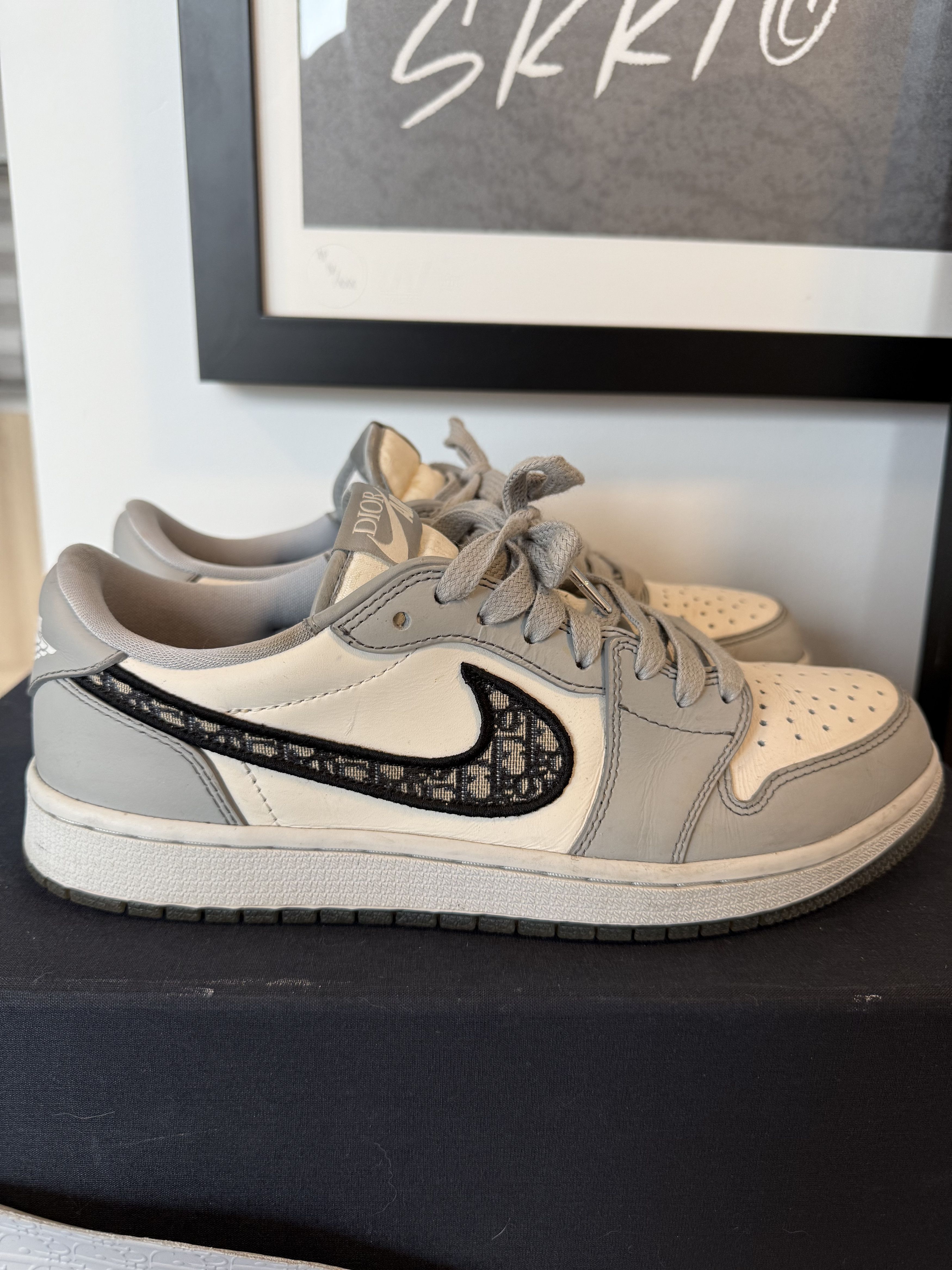 Dior × Jordan Brand Nike Air Jordan 1 x Christian Dior - Low - Size 8.5 - 41.5 Size US 8.5 / EU 41-42 - 4 Thumbnail