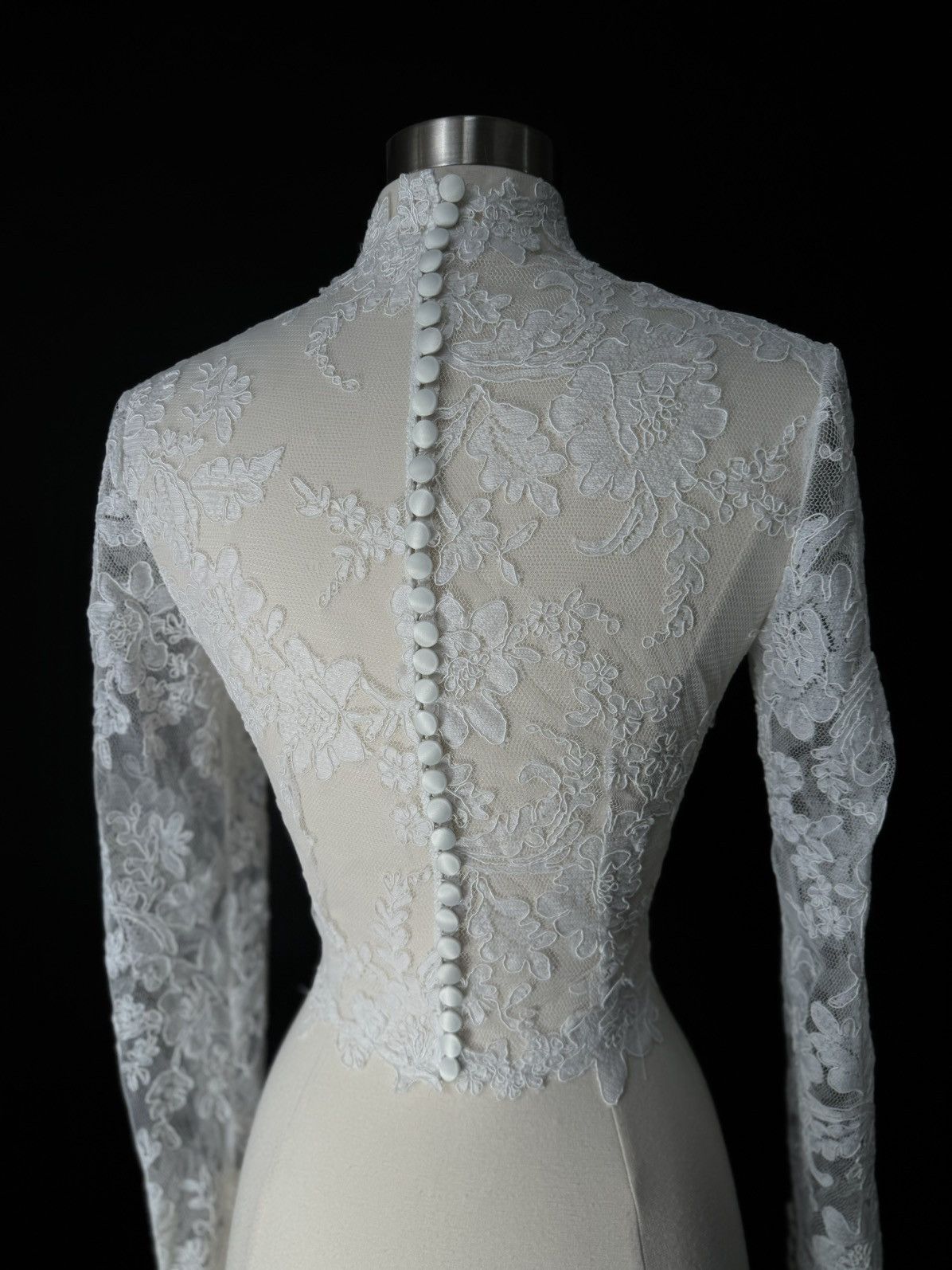 Other Preloved US 4 French Corded Lace Anna Augusta Bridal Cape Size S / US 4 / IT 40 - 5 Thumbnail