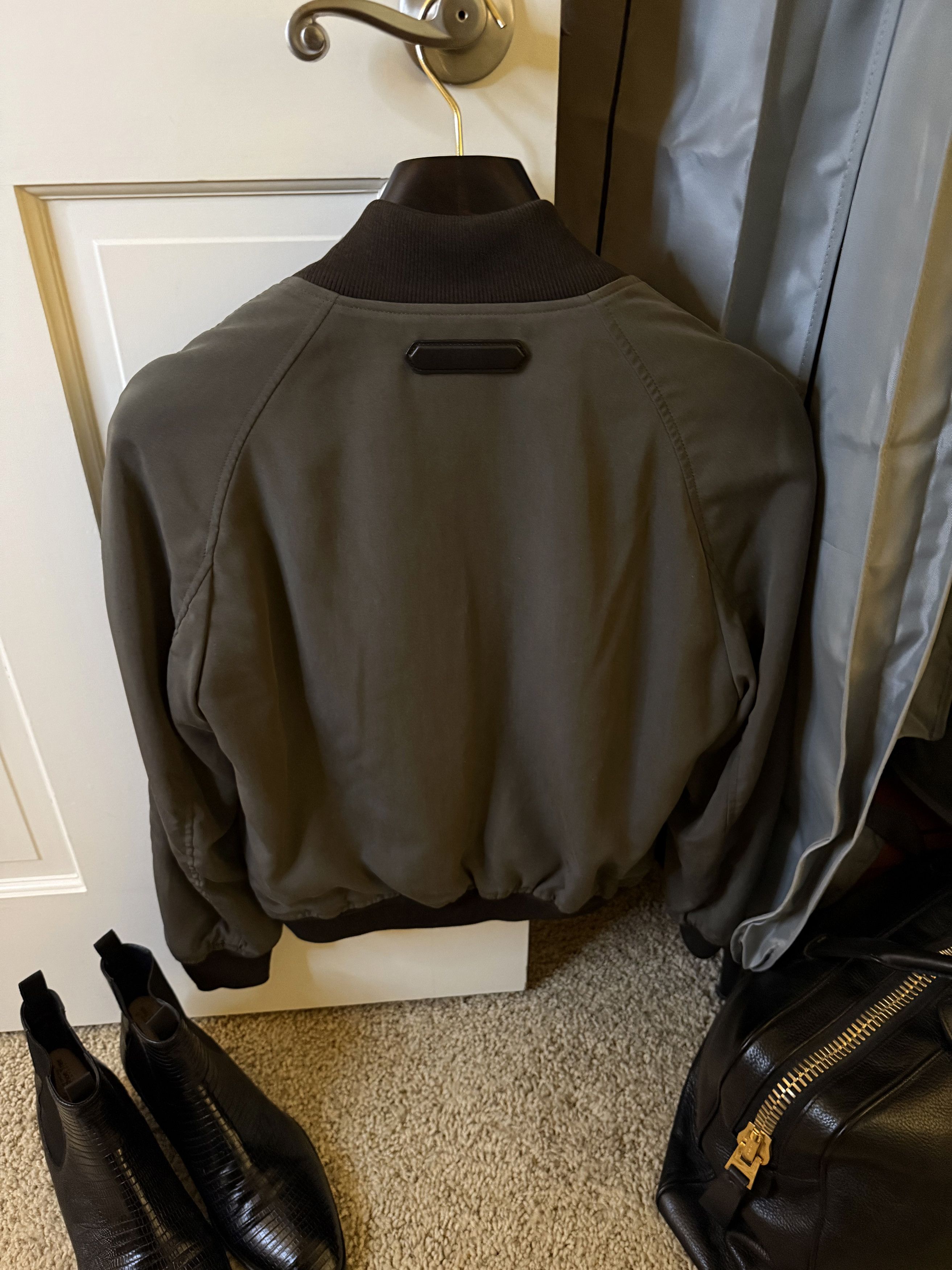 Tom Ford Effortless Cool, Rare $5,200 w/Tax 100% Silk Bomber Jacket Size US S / EU 44-46 / 1 - 4 Thumbnail