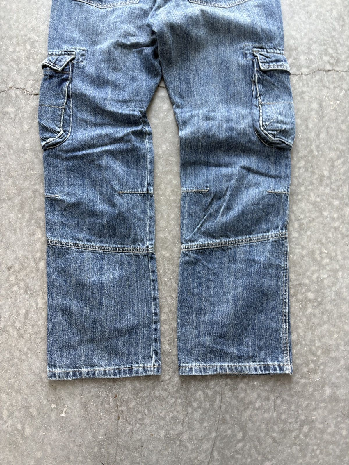 Japanese Brand Vintage Y2K Japanese Style Baggy Cargo Jeans Size US 32 / EU 48 - 10 Thumbnail
