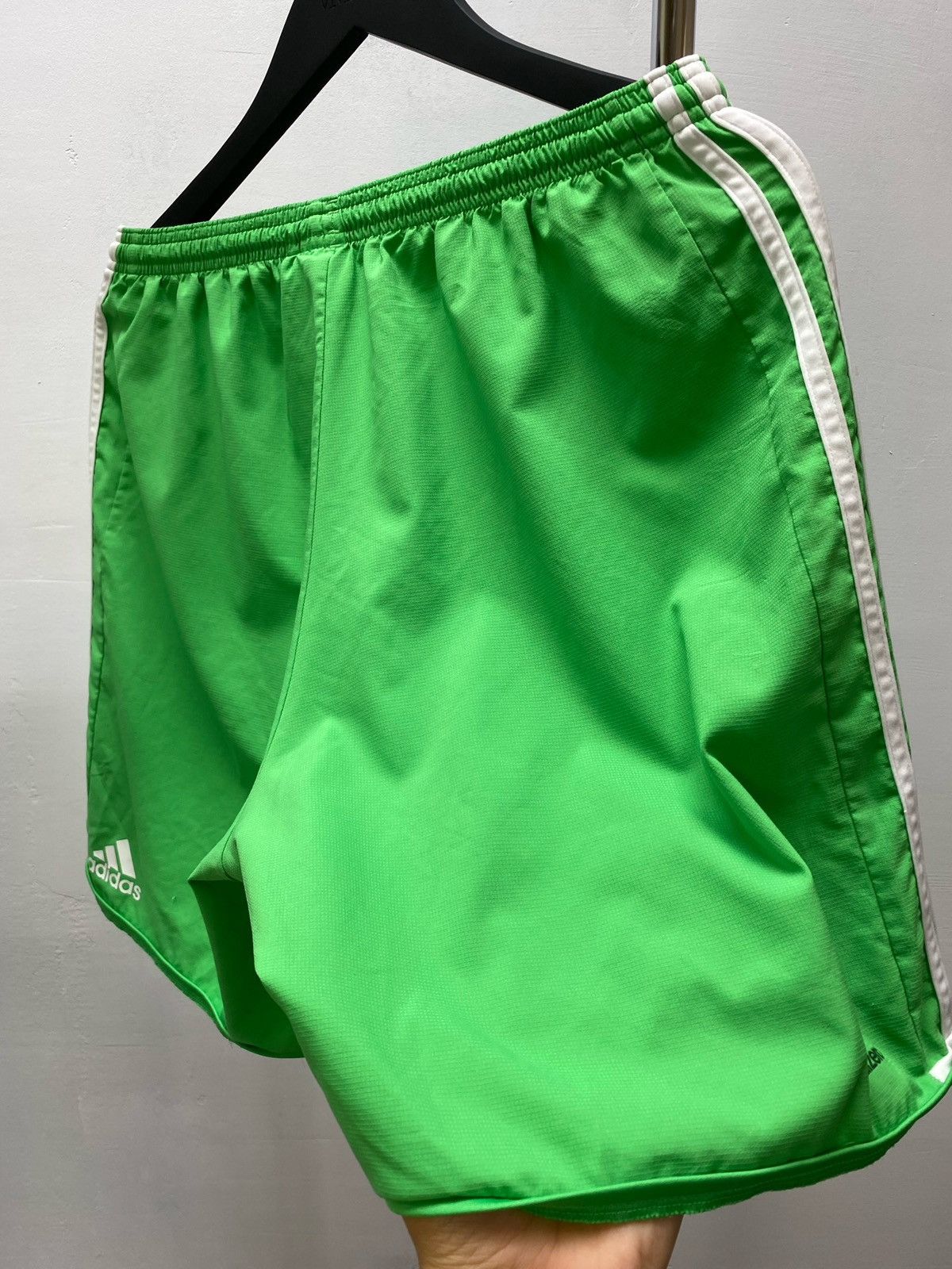 Adidas Adidas Shefield United Shorts Soccer Jersey Size US 34 / EU 50 - 15 Thumbnail