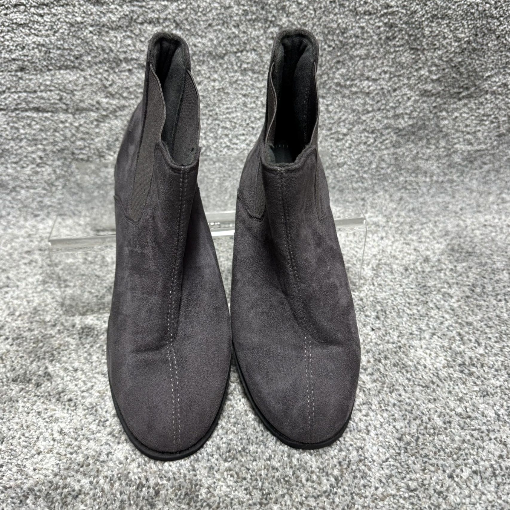 Vintage Grays Chelsea Boots Womens Size 9 Suede Streetwear Biker Edgy Goth Witchy Purple Chelsea Boots Womens Size 9 Suede Size US 9 / IT 39 - 3 Thumbnail