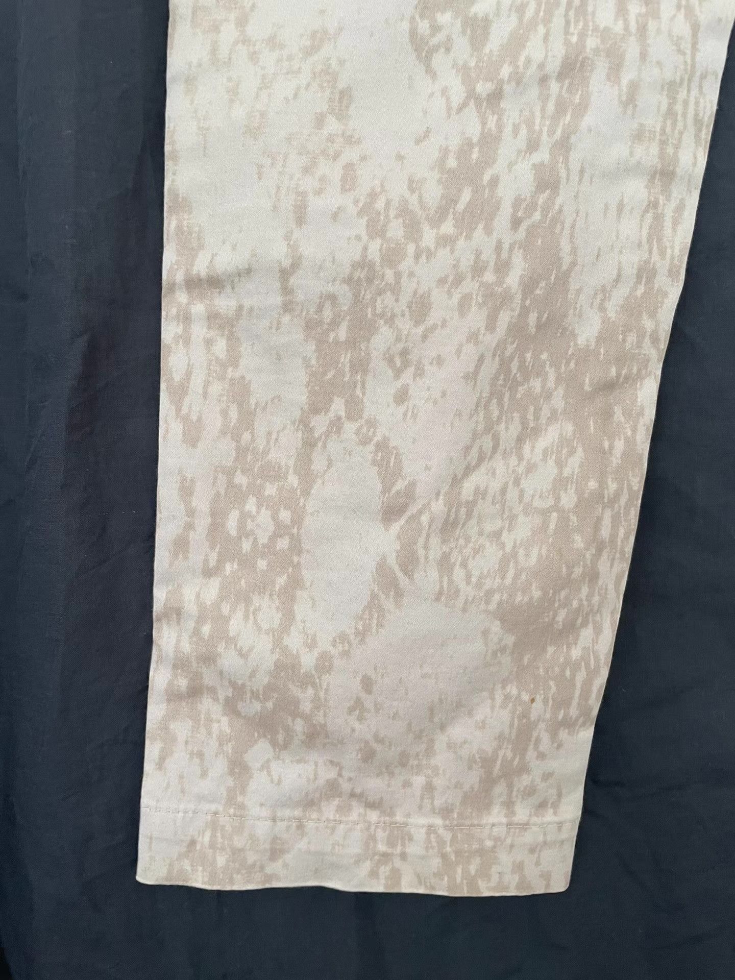 Just Cavalli Just Cavalli Snake Print Men's Khaki Trousers Ｑ21 Size US 36 / EU 52 - 4 Thumbnail